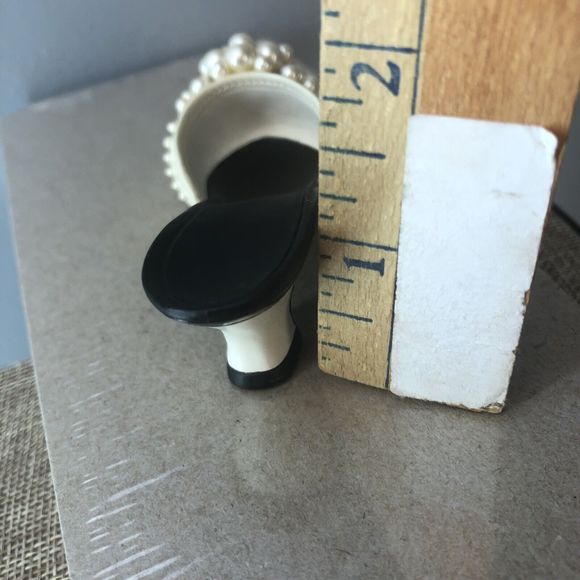 Raine - Just the Right Shoe “Pearl Mule” - Picture 8 of 9